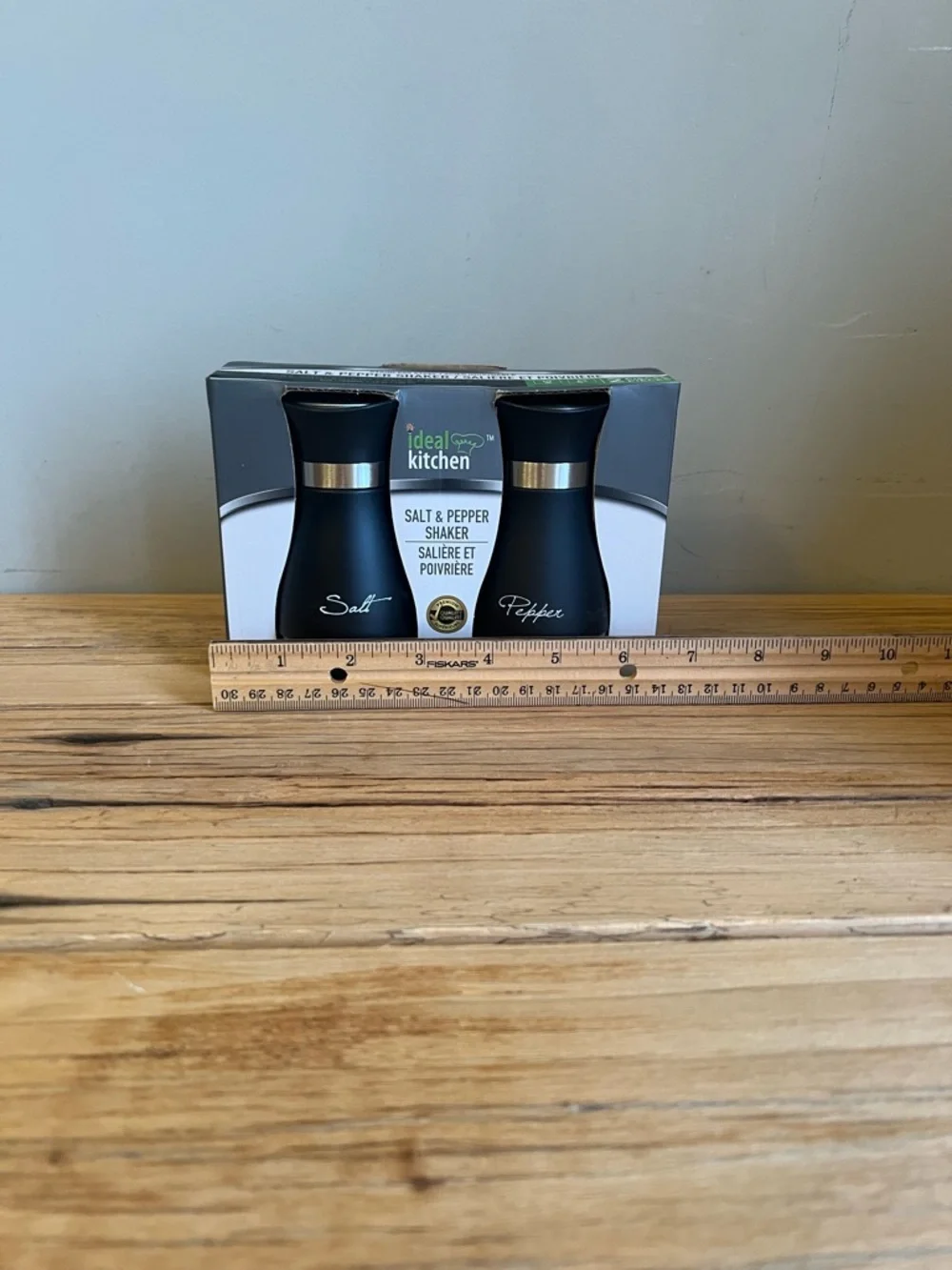Ideal Kitchen Black Salt & Pepper Shaker Set